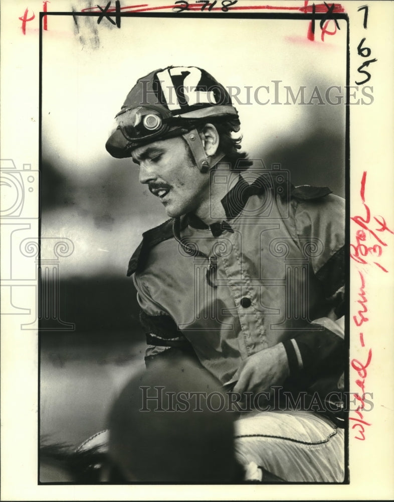 1981 Press Photo Jockey John Court Winner at Genitlly Track Race - nos10009- Historic Images