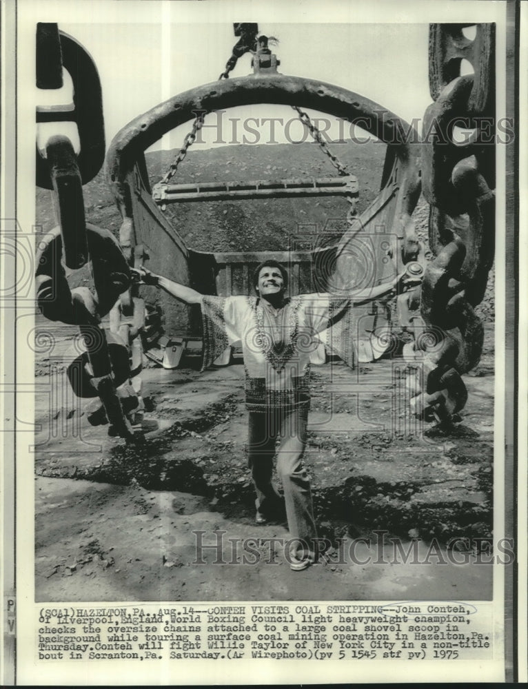 1975 Press Photo John Conteh, English World Boxing Council Heavyweight Champion- Historic Images