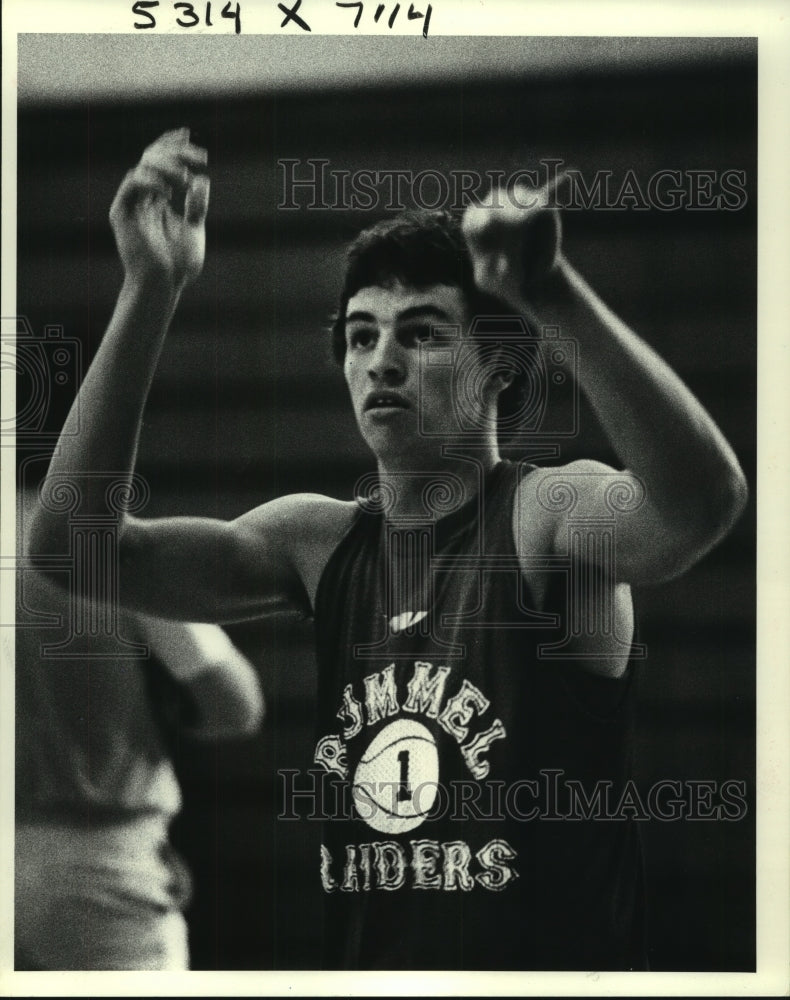 1984 Press Photo Mike Eason, Rummel Raiders Basketball Player - nos10548- Historic Images