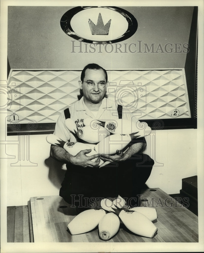  Press Photo Louis Joseph Facsko, ABC Bowler holds armful of pins- Historic Images