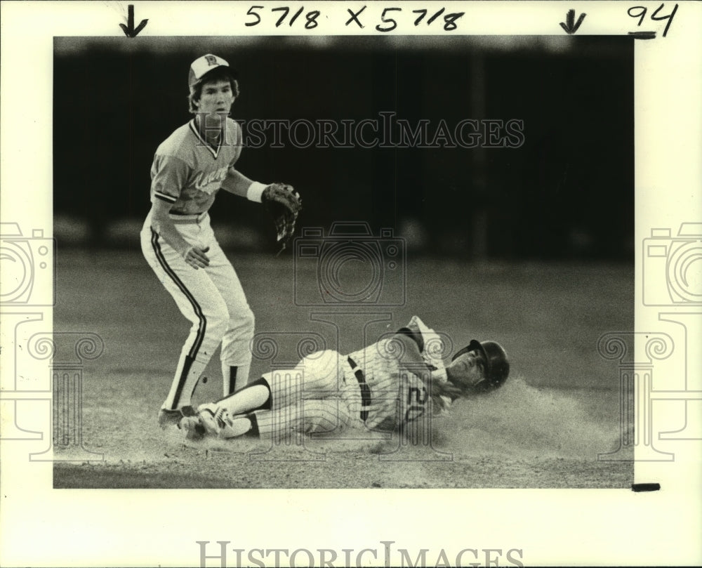 1980 Press Photo Glen Fourmaux, Raiders Baseball Player at Jay&#39;s Game- Historic Images