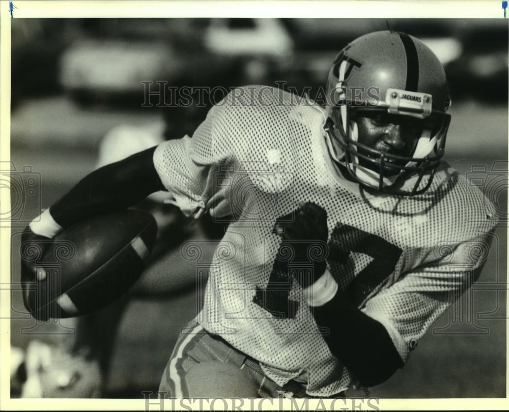 1990 Press Photo Kirk Davenport, Southern University Football Player - nos11414- Historic Images