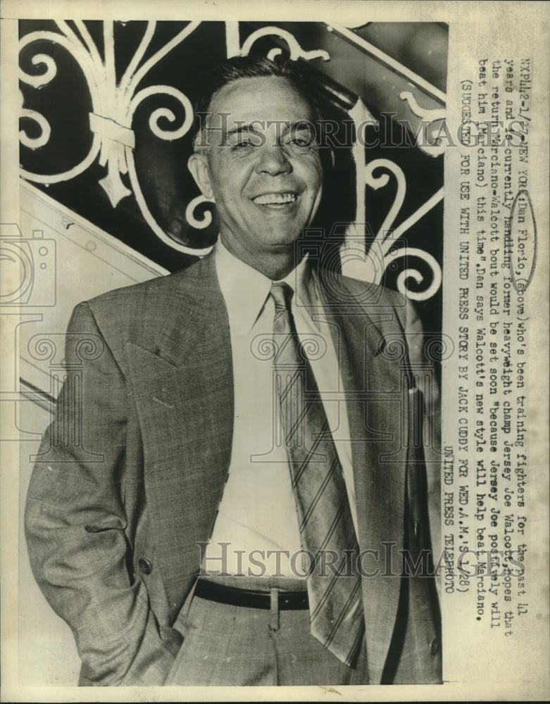 1953 Press Photo Dan Florio, Boxing Trainer for Jersey Joe Walcott - nos11536- Historic Images