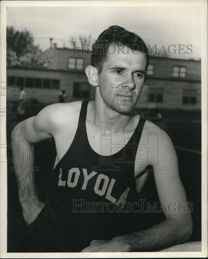 Press Photo Loyola University Runner J.C. Fusilier - nos11590- Historic Images