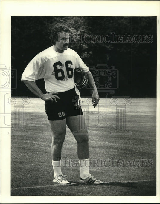 1979 Press Photo Saint's Conrad Dobler at practice. - nos11629- Historic Images