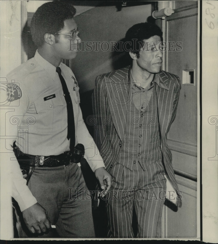 1975 Press Photo Texas centerfielder Willie Davis arrested for alimony- Historic Images