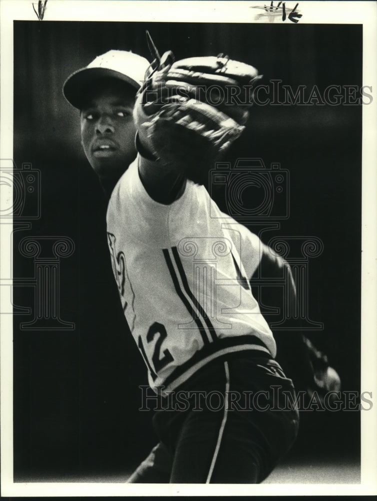 1983 Press Photo Baseball - Pitcher Webster Garrison of John Ehret in Action- Historic Images