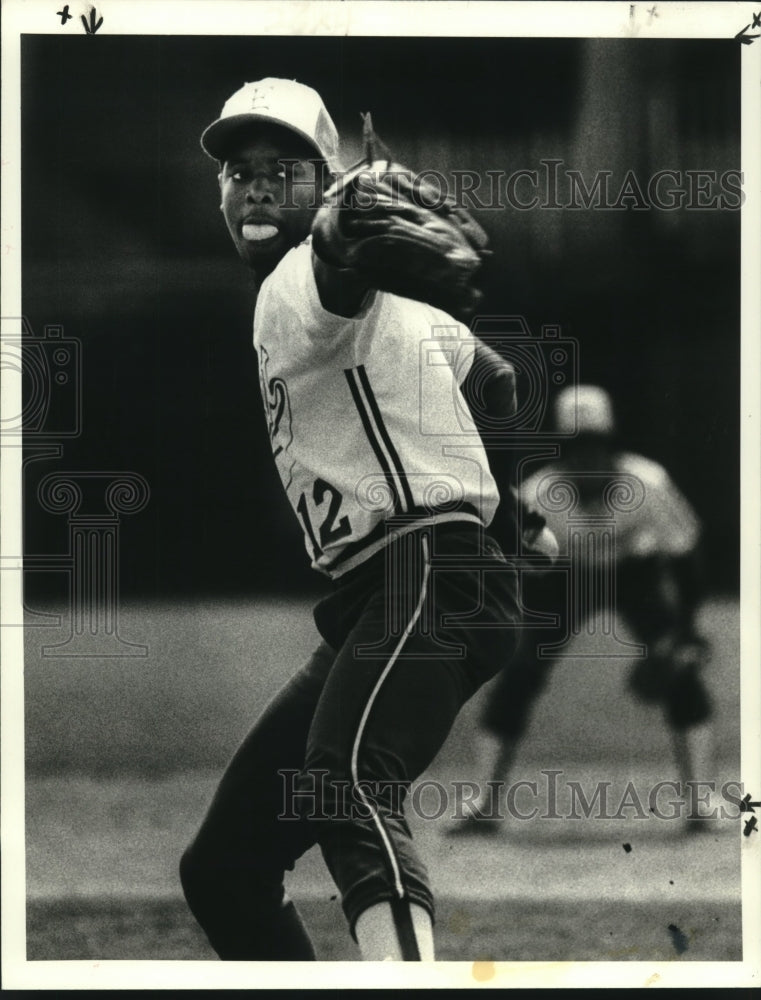 1983 Press Photo Baseball - Webster Garrison Pitching for John Ehret- Historic Images