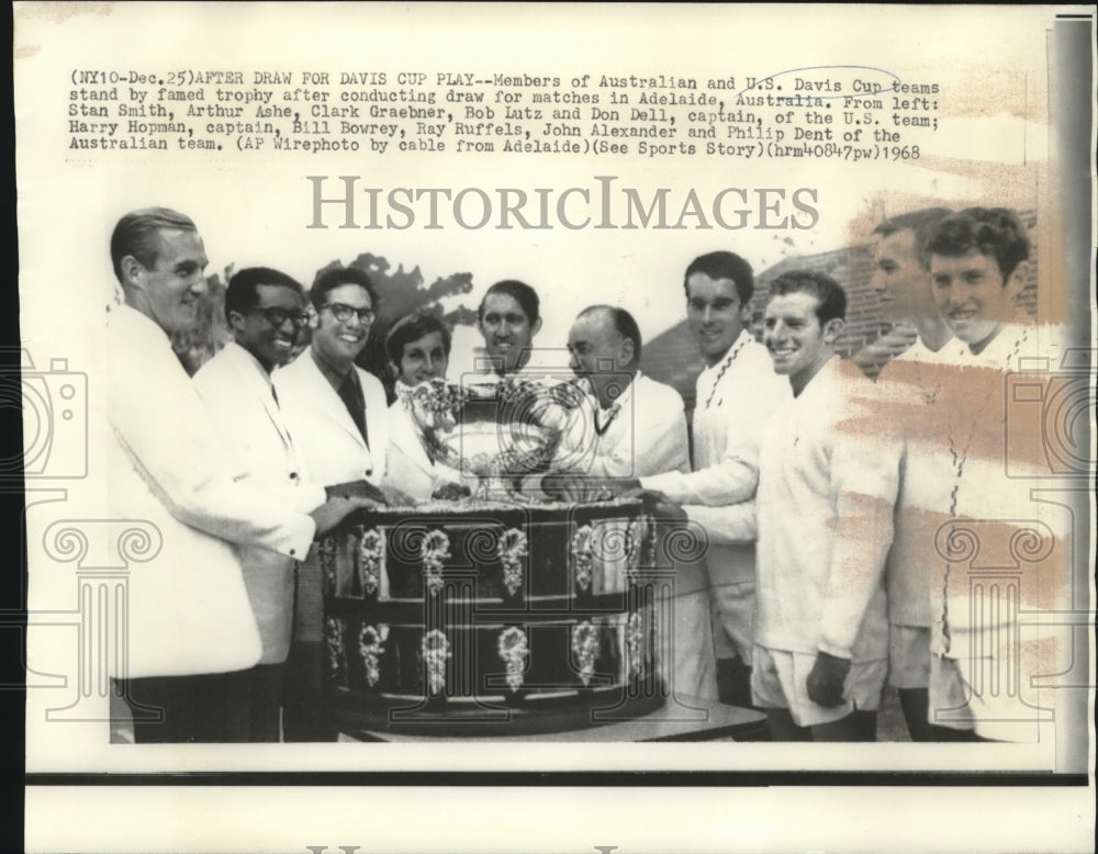 1968 Press Photo The Australian and American Davis Cup tennis teams - nos12404- Historic Images