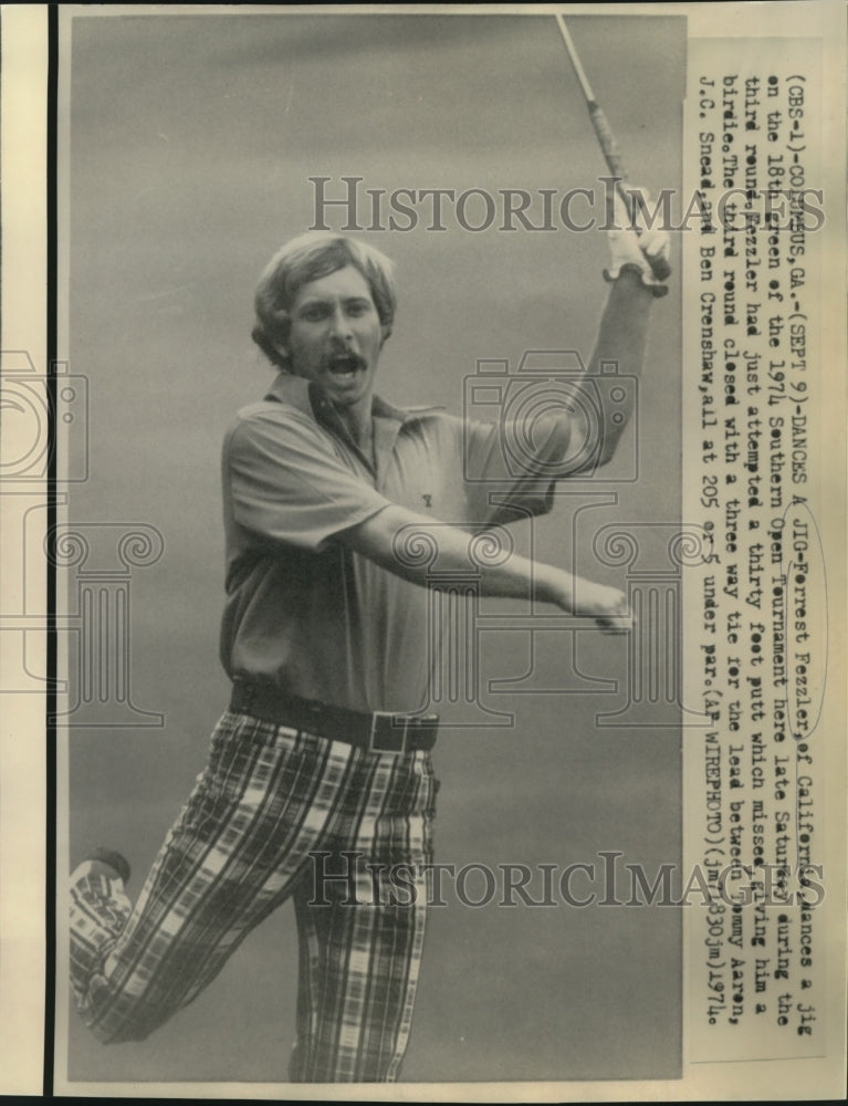 1974 Press Photo Golfer Forrest Fezler playing the Southern Open - nos12950- Historic Images