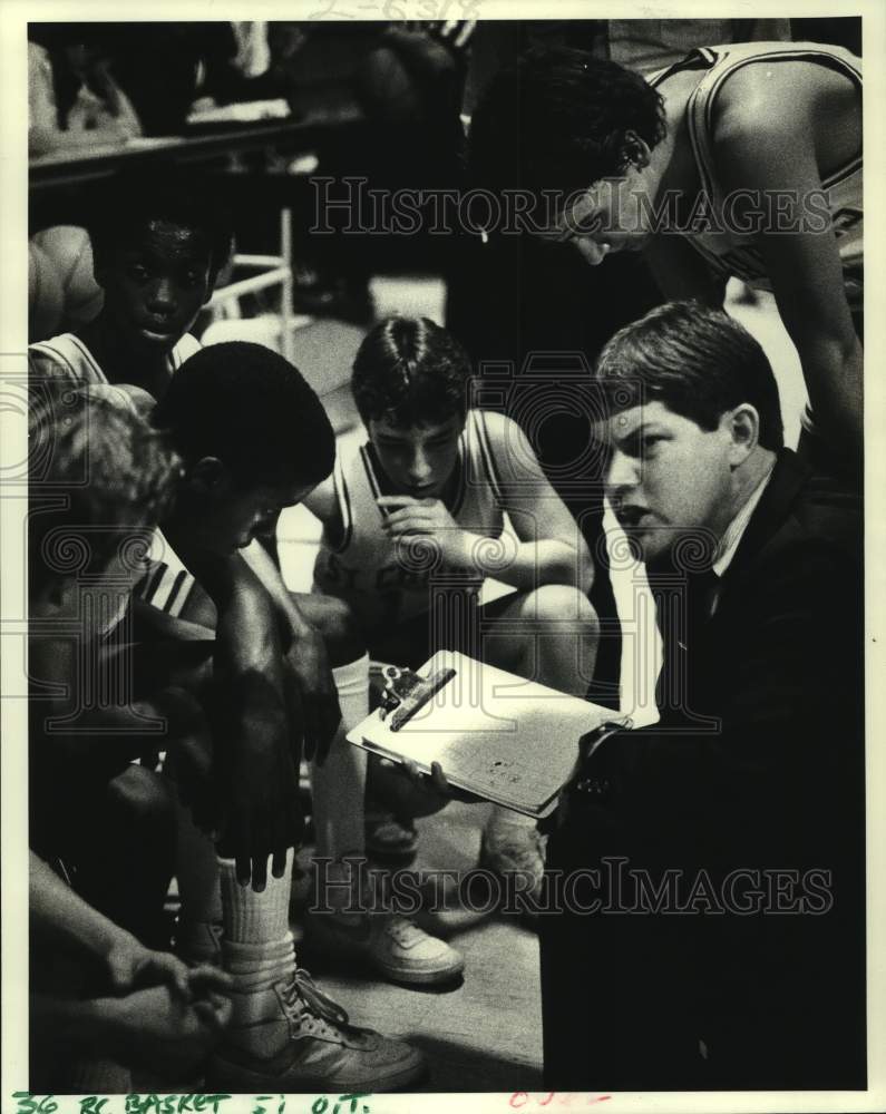 1984 Press Photo St. Charles High JV basketball coach Earl Gervais vs. Live Oak