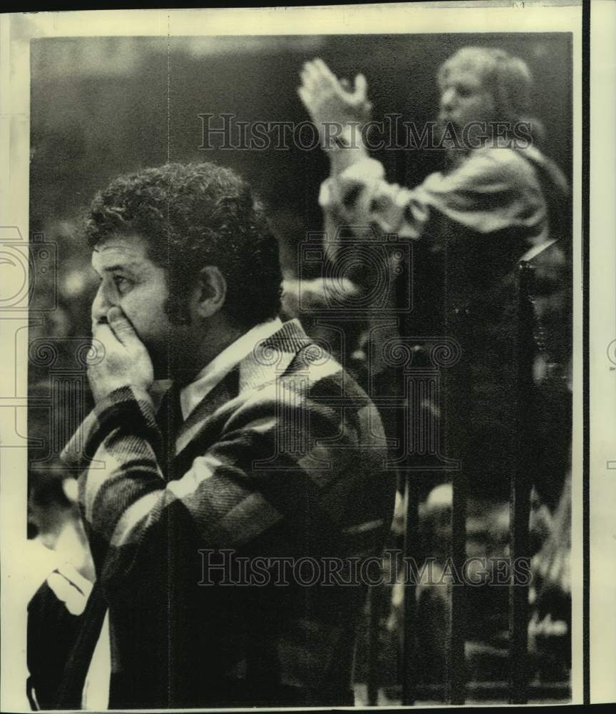 1974 Press Photo Boston Bruins hockey coach Bep Guidolin - nos13067- Historic Images