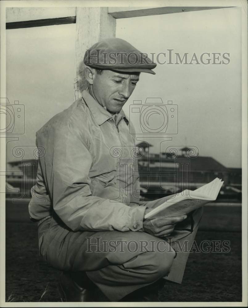 Press Photo Louisiana Derby horse racing jockey Doug Dodson - nos13403- Historic Images