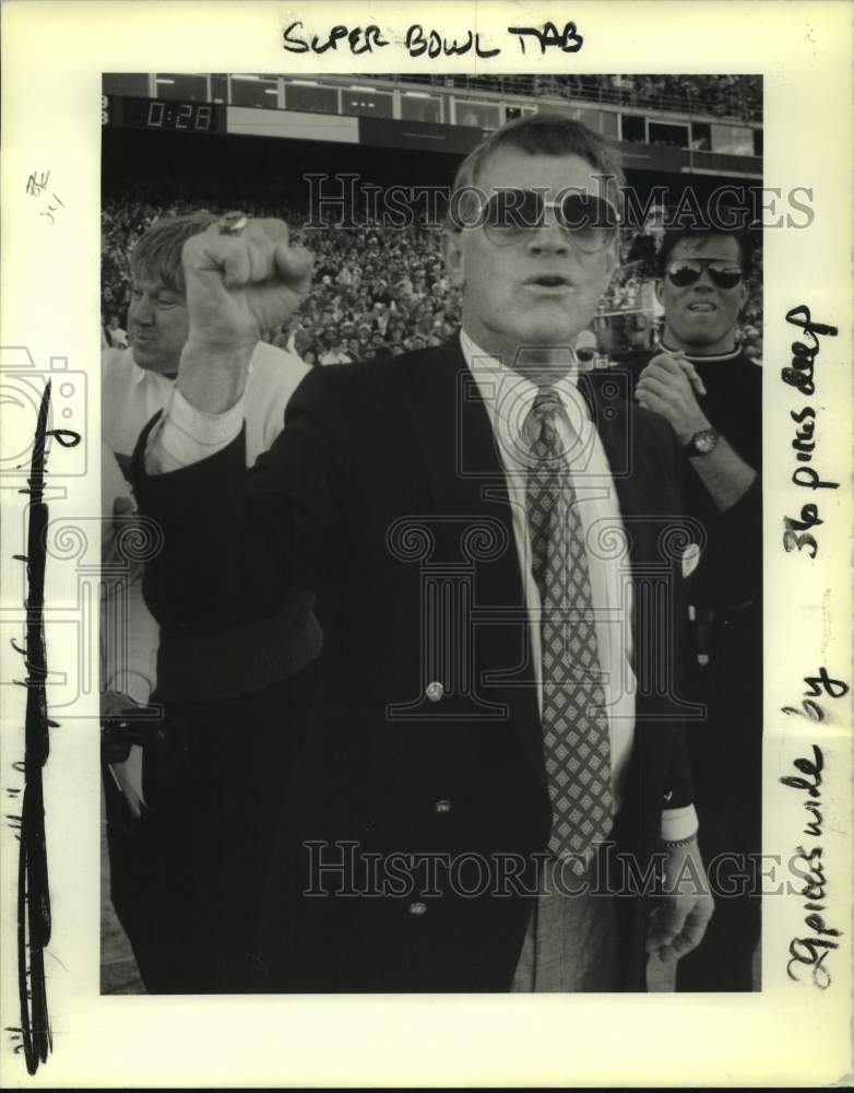 1990 Press Photo Denver Broncos Football Coach Dan Reeves Wins AFC Championship- Historic Images