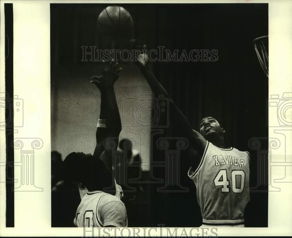 1985 Press Photo Xavier college basketball player Allen Guajardo - nos13856- Historic Images