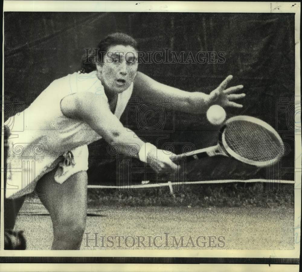 1971 Press Photo Australian tennis player Judy Dalton plays the U.S. Open- Historic Images