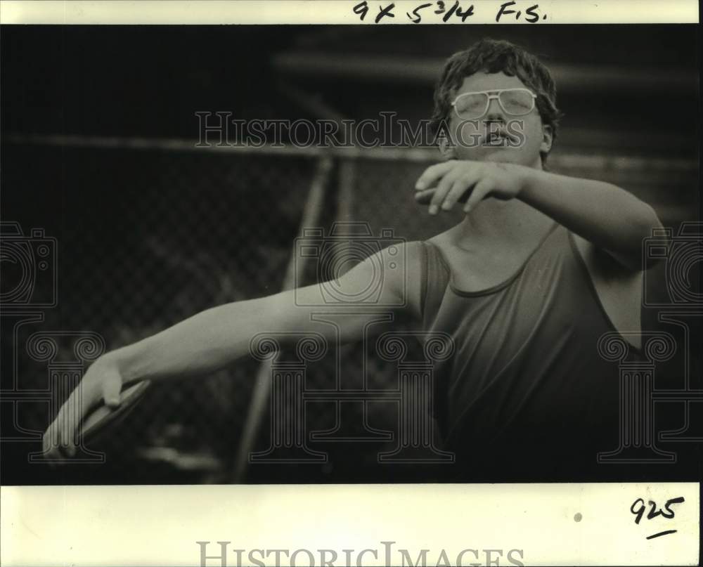 1979 Press Photo Peter Dawson Heaves Discus in Southern AAU Discus Best- Historic Images