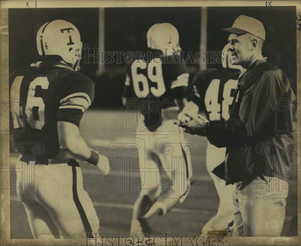 1971 Press Photo Tulane college football coach Bennie Ellender and players- Historic Images