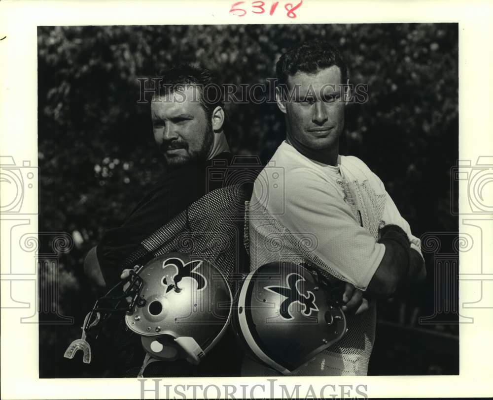 1990 Press Photo New Orleans Saints John Fourcades with Teammate - nos14295- Historic Images