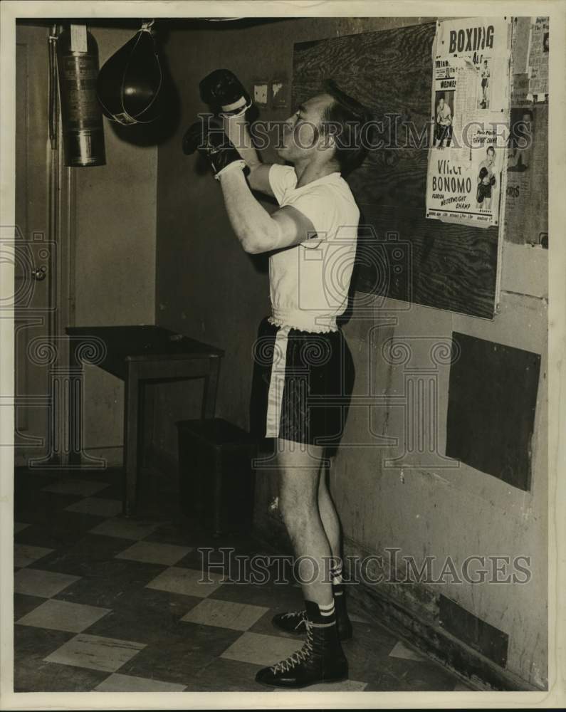 1967 Press Photo Boxer Johnny Hand - nos14522- Historic Images