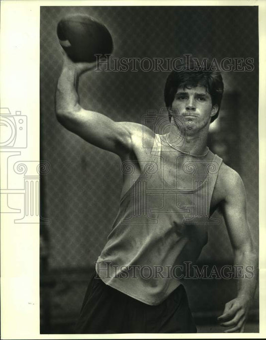 1986 Press Photo Football - Grace King's Dudley Geigerman at Tulane Camp- Historic Images
