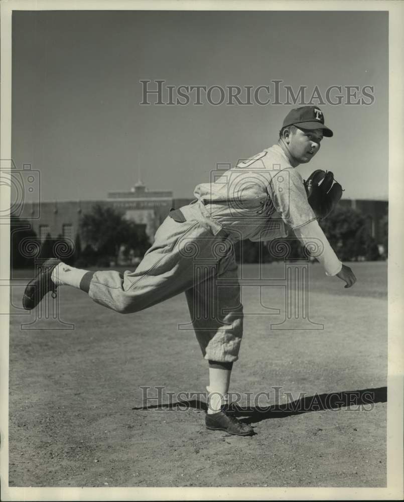 Press Photo Tulane freshman college baseball pitcher Don Hecker - nos15014- Historic Images