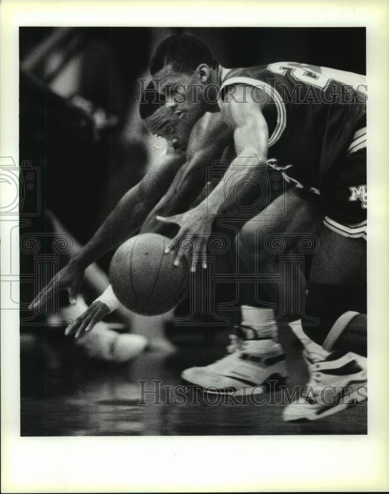 1990 Press Photo New Orleans and Mississippi State play college basketball- Historic Images