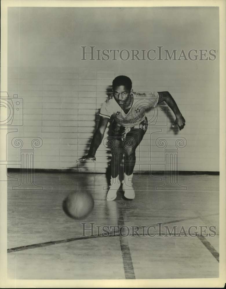 1967 Press Photo Basketball player Marquis Haynds - nos15343- Historic Images