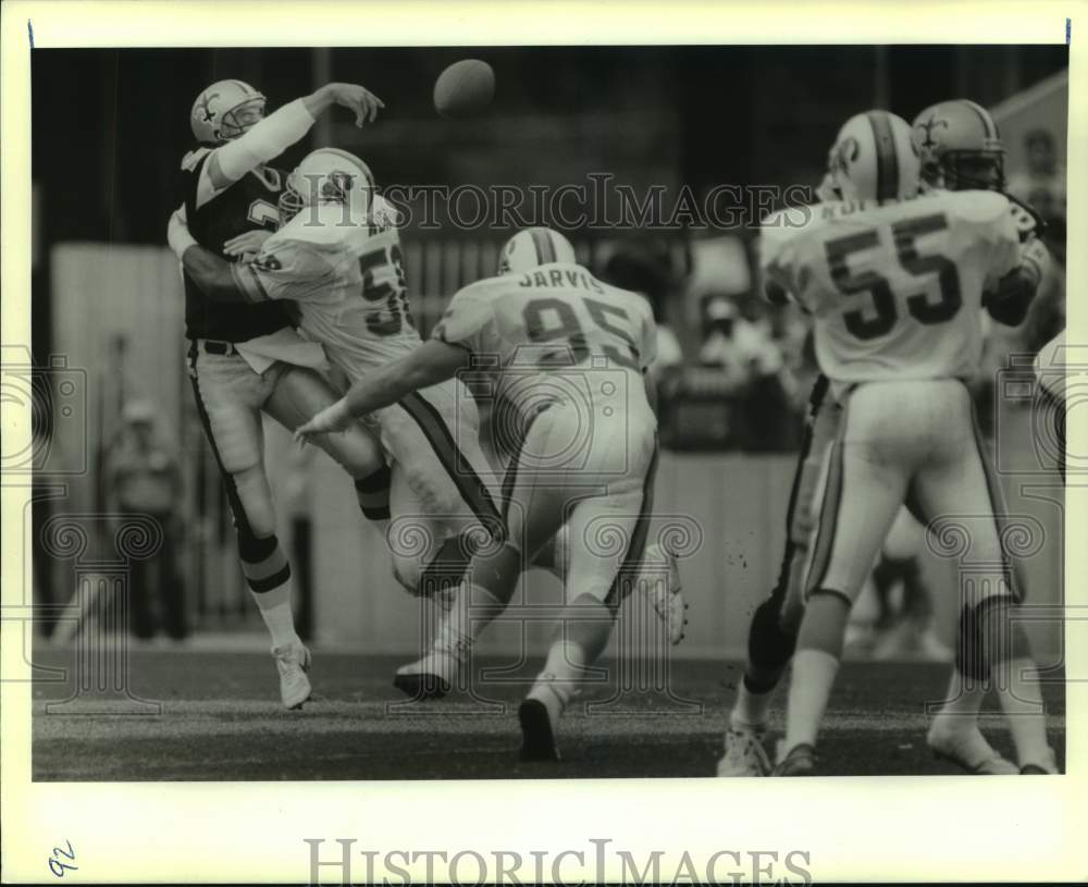 1989 Press Photo New Orleans Saints and Tampa Bay Buccaneers play NFL football- Historic Images