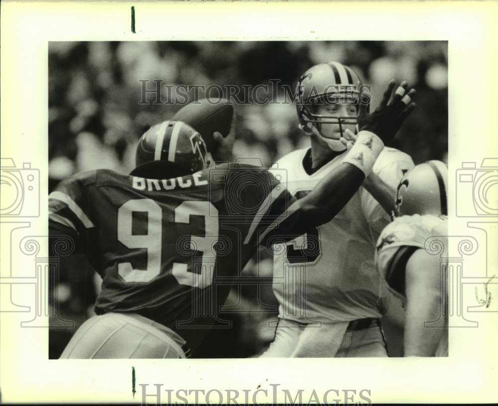 1988 Press Photo New Orleans Saints and Atlanta Falcons play NFL football- Historic Images