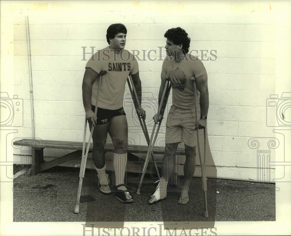 1986 Press Photo Injured New Orleans Saints football player Bobby Hebert- Historic Images