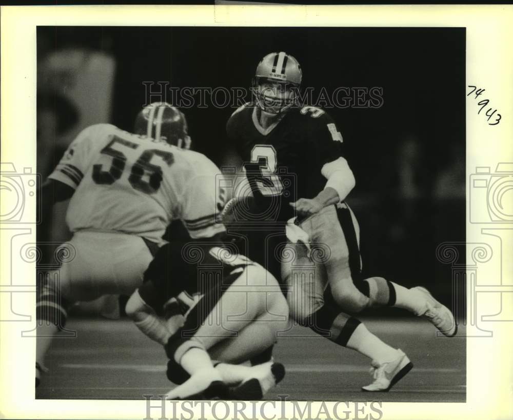 1988 Press Photo New Orleans Saints and Denver Broncos play NFL football- Historic Images