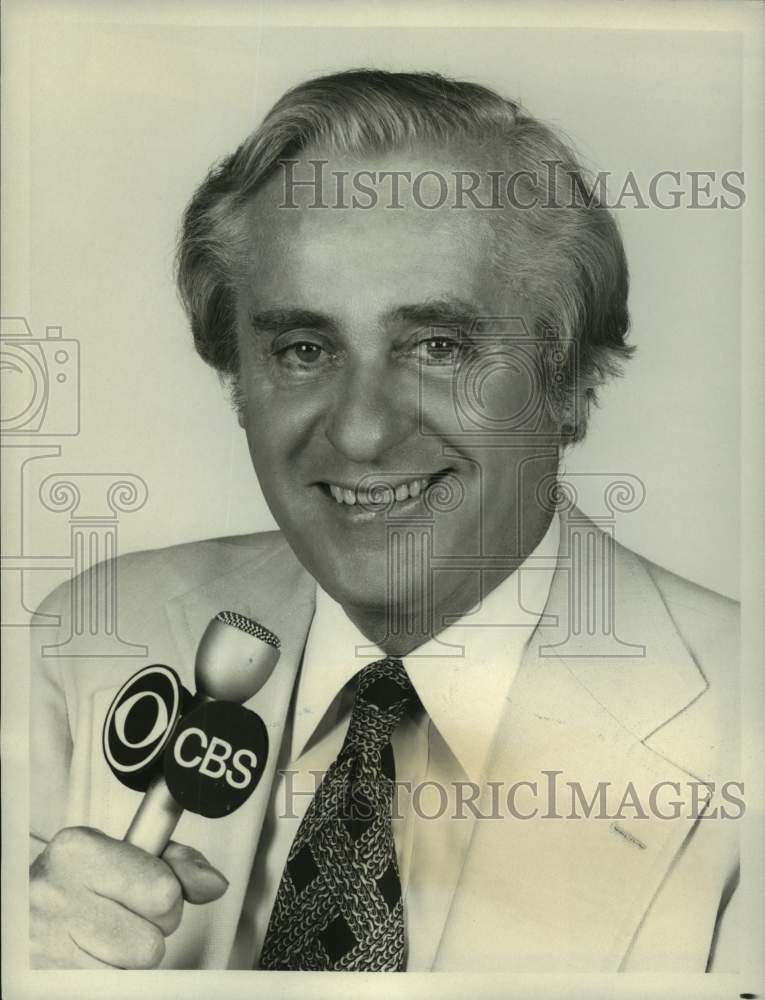 Load image into Gallery viewer, 1979 Press Photo CBS Sports broadcaster Curt Gowdy - nos16066

