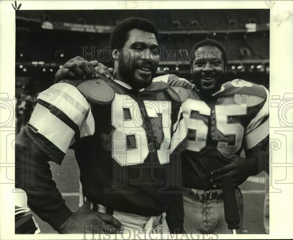 1981 Press Photo Football players Claude Humphrey and Charlie Johnson- Historic Images