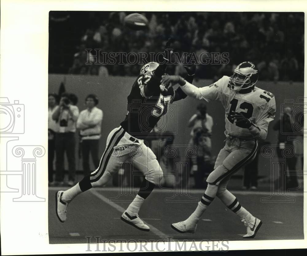 1985 Press Photo New Orleans Saints and Philadelphia Eagles play NFL football- Historic Images