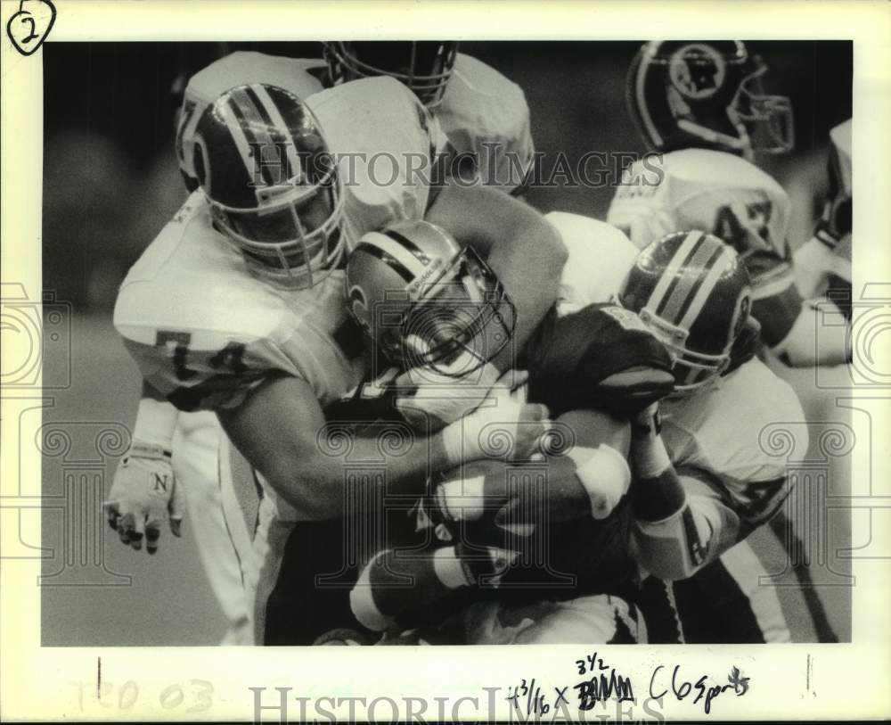 1989 Press Photo New Orleans Saints and Washington Redksins play NFL football- Historic Images