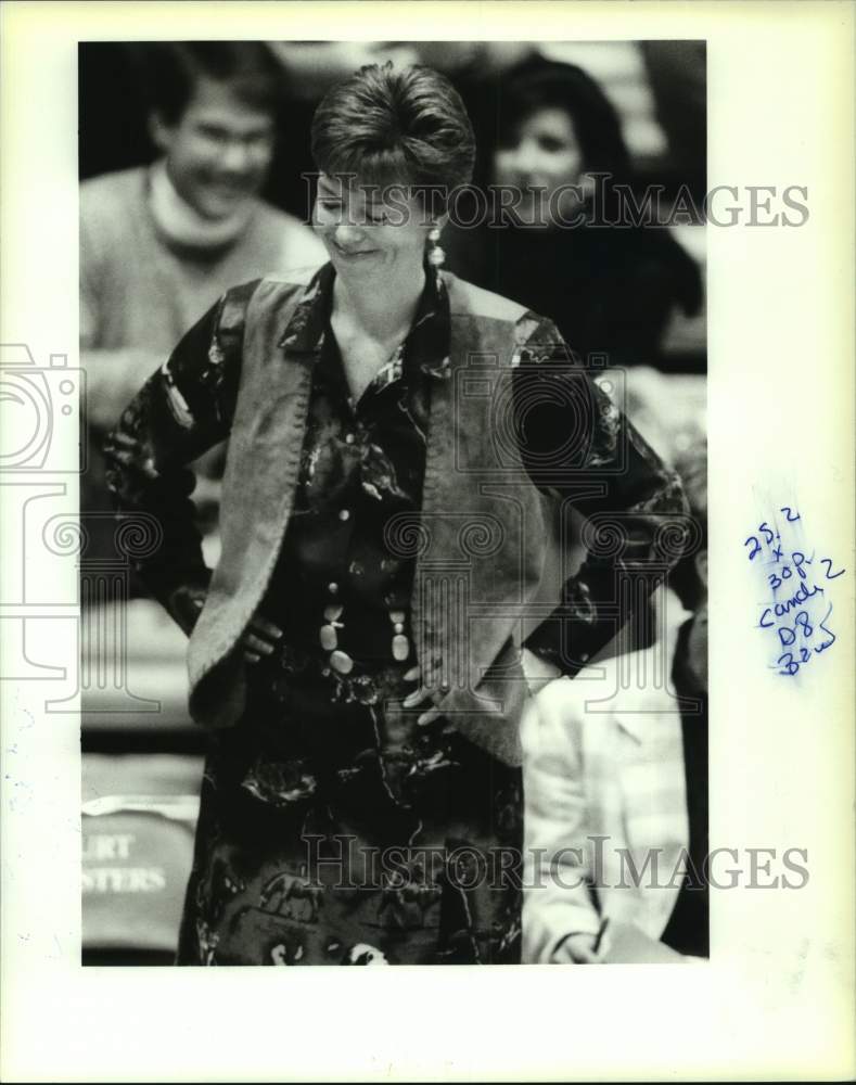 1994 Press Photo Tulane women&#39;s basketball coach Candi Harvey vs. Virginia Tech- Historic Images