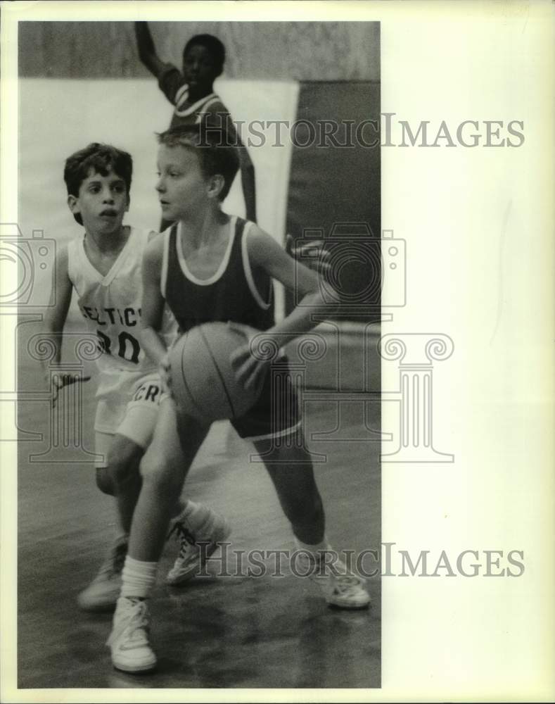 Press Photo Biddy basketball players Ryan Hemelt and Brian Narretto - nos17410- Historic Images