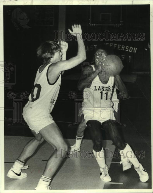 1980 Press Photo Bonnabel and Crescent City play basketball - nos17492- Historic Images