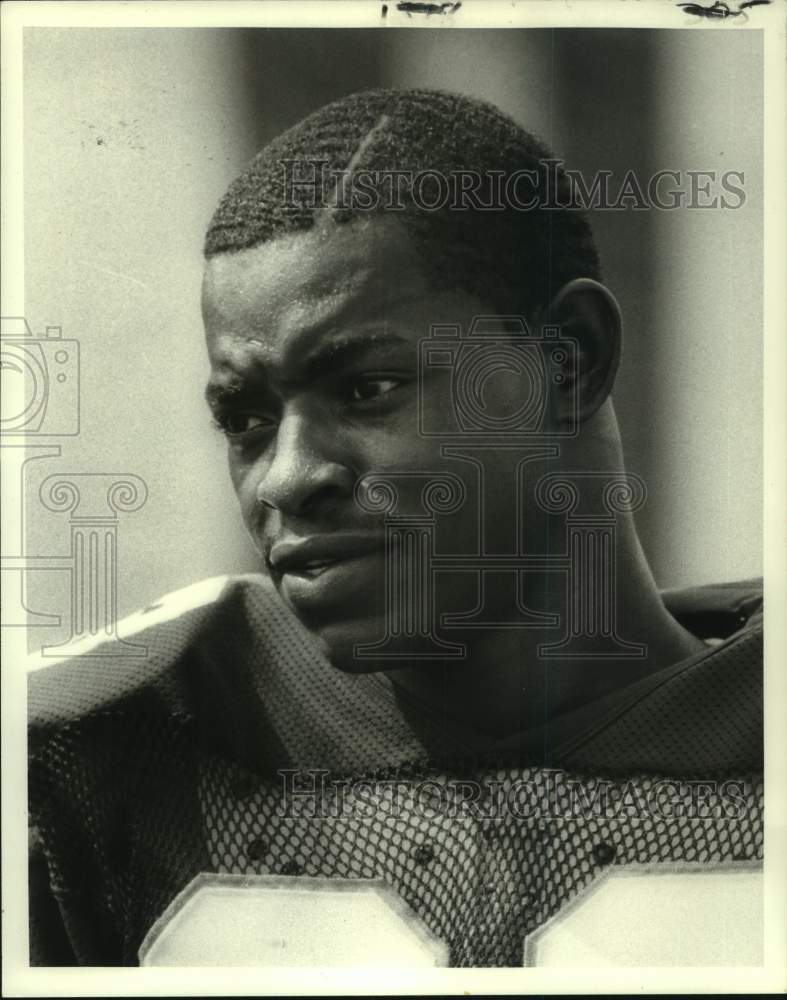 1982 Press Photo Football player Robert Griffin - nos17682- Historic Images