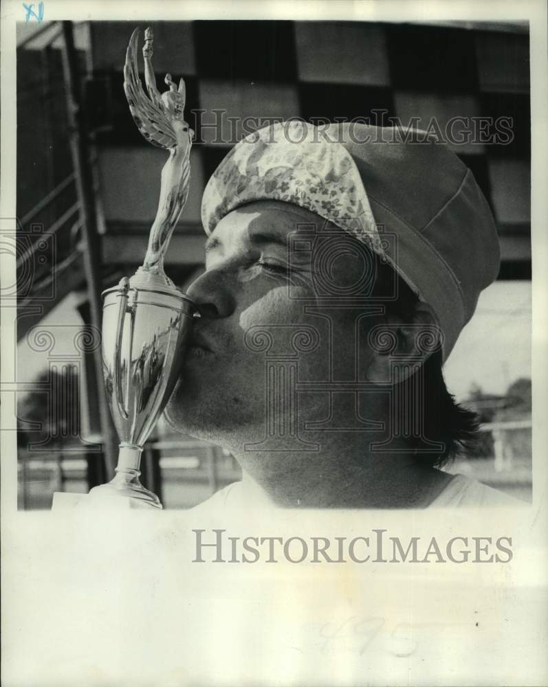 1975 Press Photo A LaPlace Dragway competitor with his trophy - nos18036- Historic Images