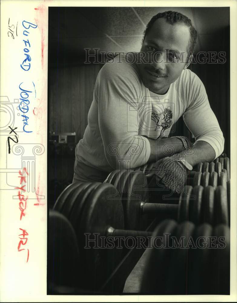 1986 Press Photo New Orleans Saints Buford Jordan Weight Training - nos18146- Historic Images