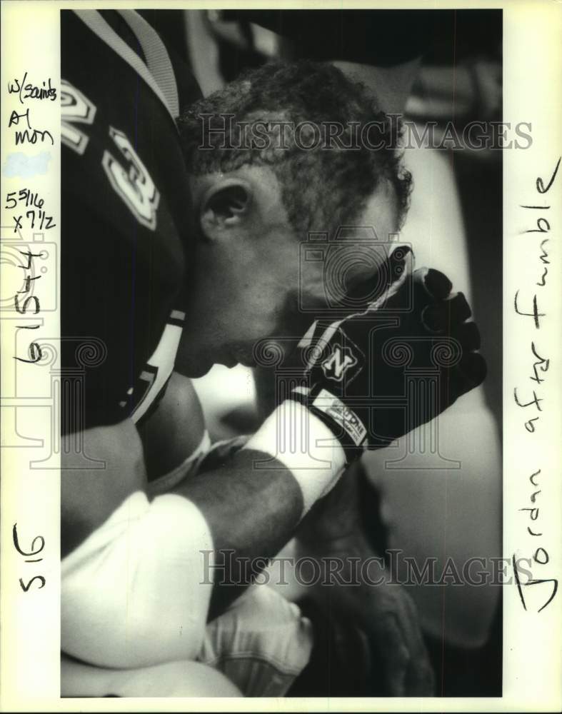 1992 Press Photo New Orleans Saints Buford Jordan Bows Head After Kickoff Fumble- Historic Images