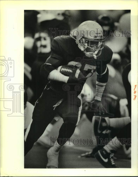 1988 Press Photo Fortier High foobal player Dwayne Joseph vs. McDonogh- Historic Images