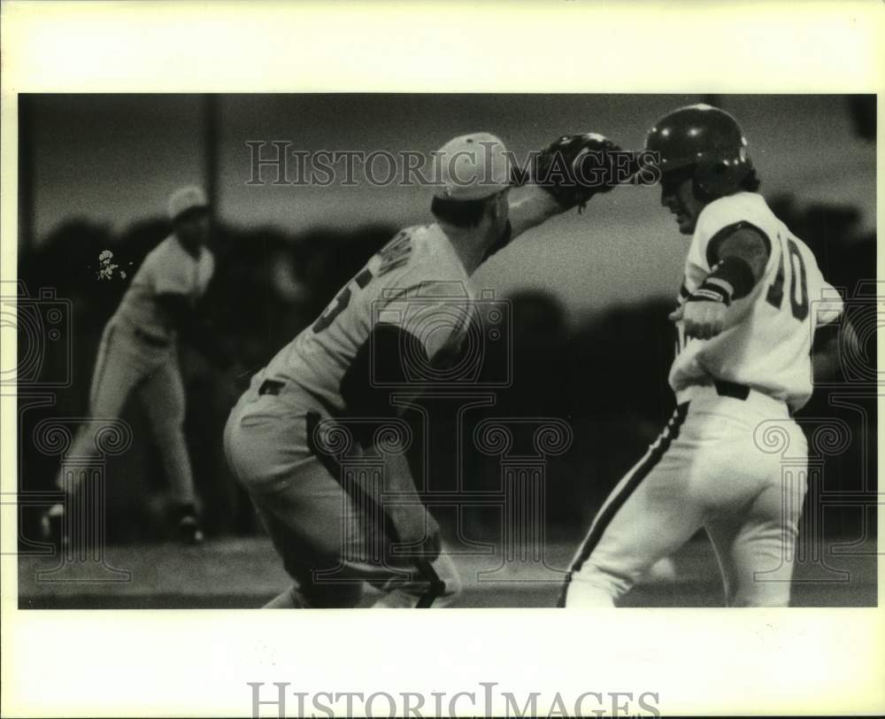 1993 Press Photo New Orleans Zephyrs and Buffalo Bisons play baseball- Historic Images