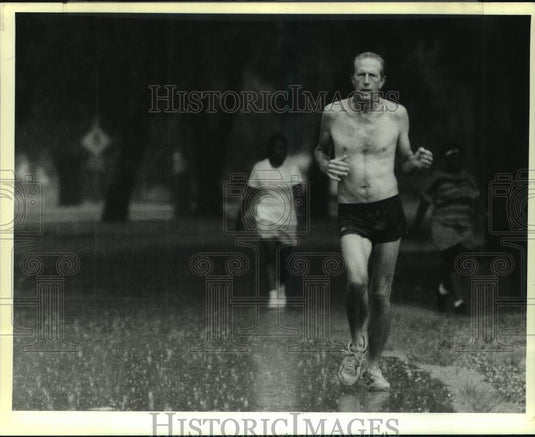 1990 Press Photo Jogger Michael Dawson of Harahan in Audubon Park - nos18967- Historic Images