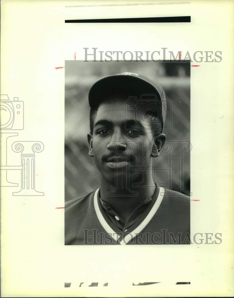 1990 Press Photo St. Bernard High baseball player Larry Johnson - nos19182- Historic Images