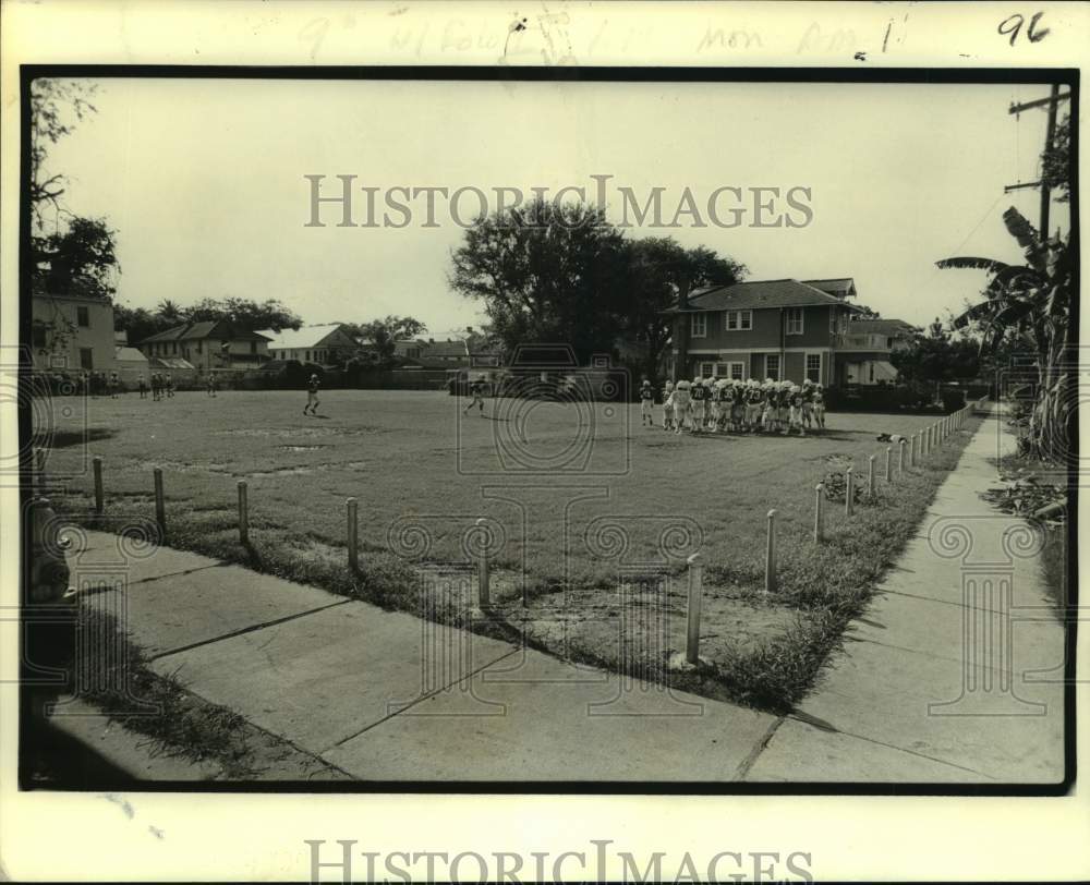 1980 Press Photo The Jesuit High football team practices on its new field- Historic Images