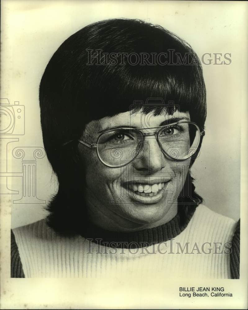 1975 Press Photo Tennis star Billie Jean King fo Long Beach, California- Historic Images