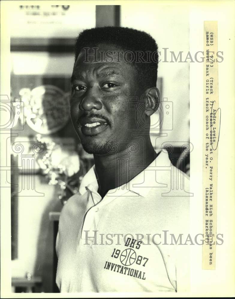 1988 Press Photo Track - Andre Lewis, Coach at O. Perry Walker High School- Historic Images